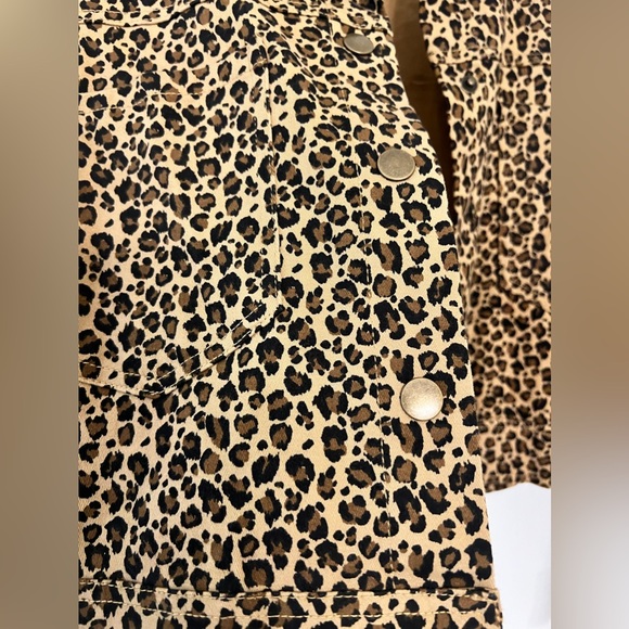 Cheetah Print Jean jacket - Picture 4 of 4